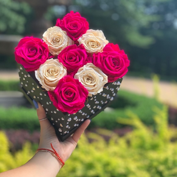 Real roses that last for years !! 🌹🌹🌹 - Picture 14 of 16